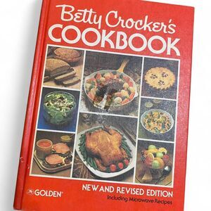 Vintage Betty Crocker's 1982 Cookbook: New and Revised Edition Retro Cooking